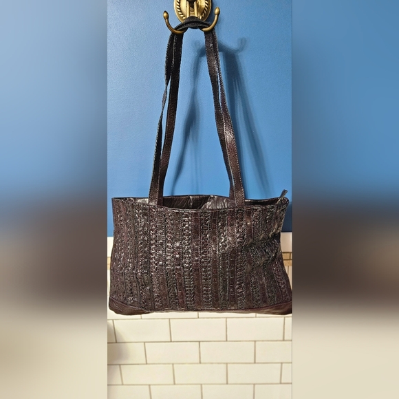 Handbags - Elegant Brown Leather Tote Bag